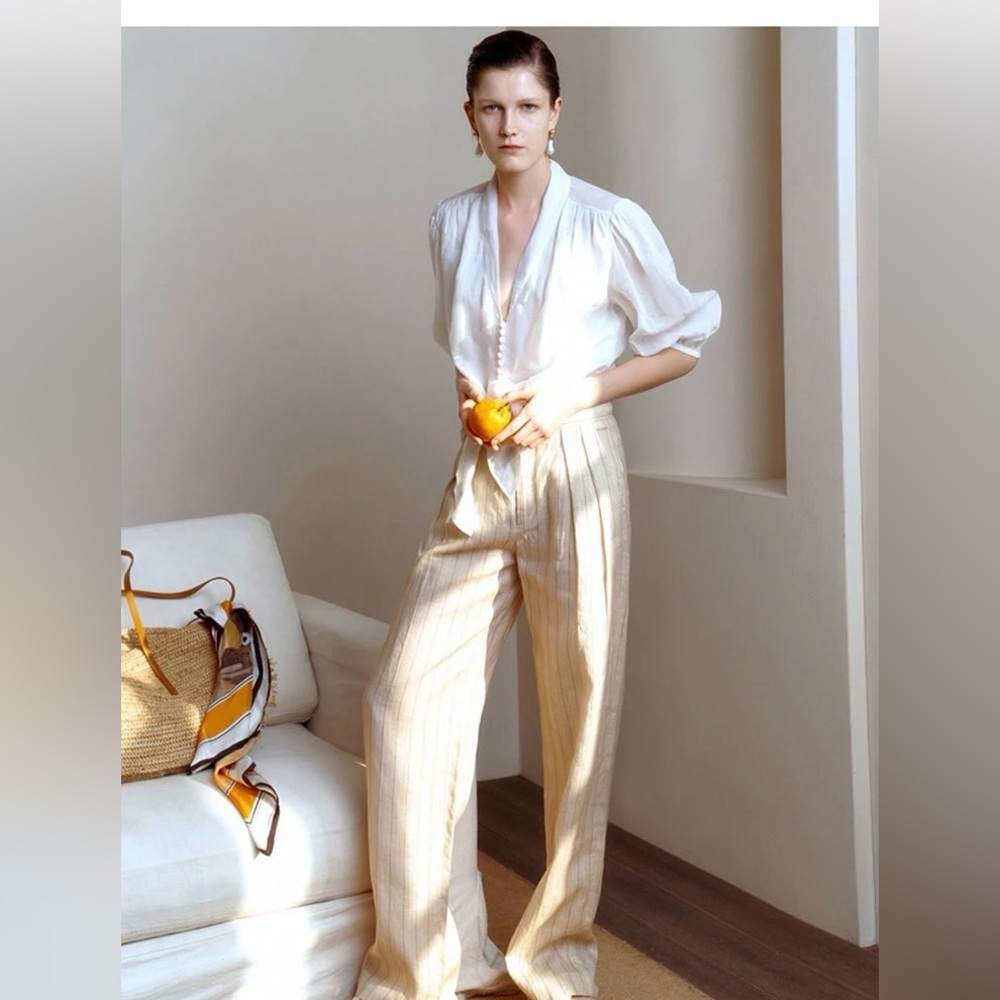 Editions Milano, Linen tie knot top